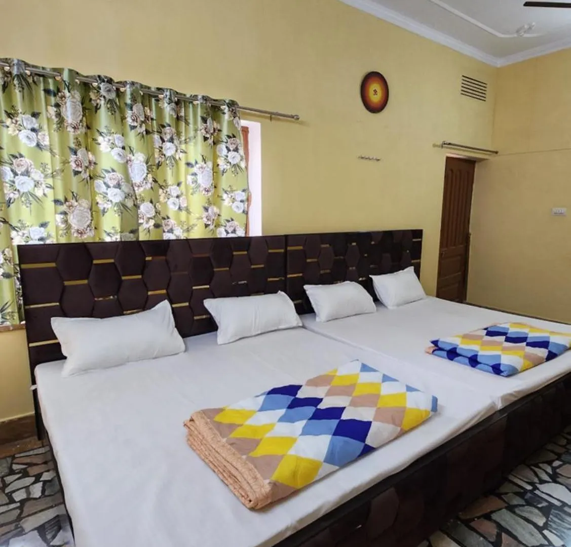 Dhanani Guest House Varanasi 0*,  India